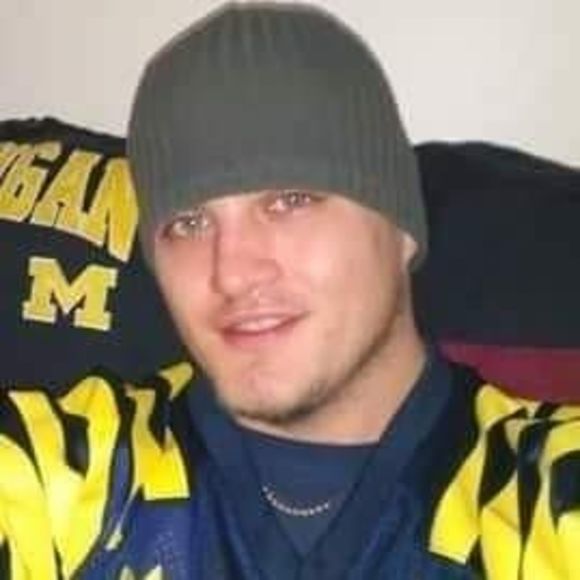 Meet your Posher, Andrew - Picture 1 of 1